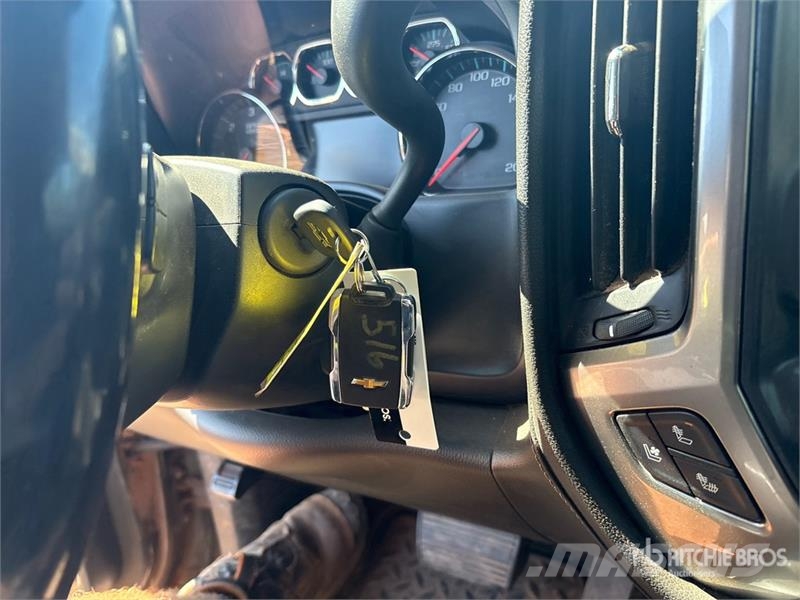 Chevrolet Silverado 1500 Outro