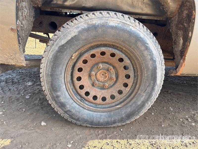 Chevrolet Silverado 1500 LS 4x4 Crew Cab Pickup 其他