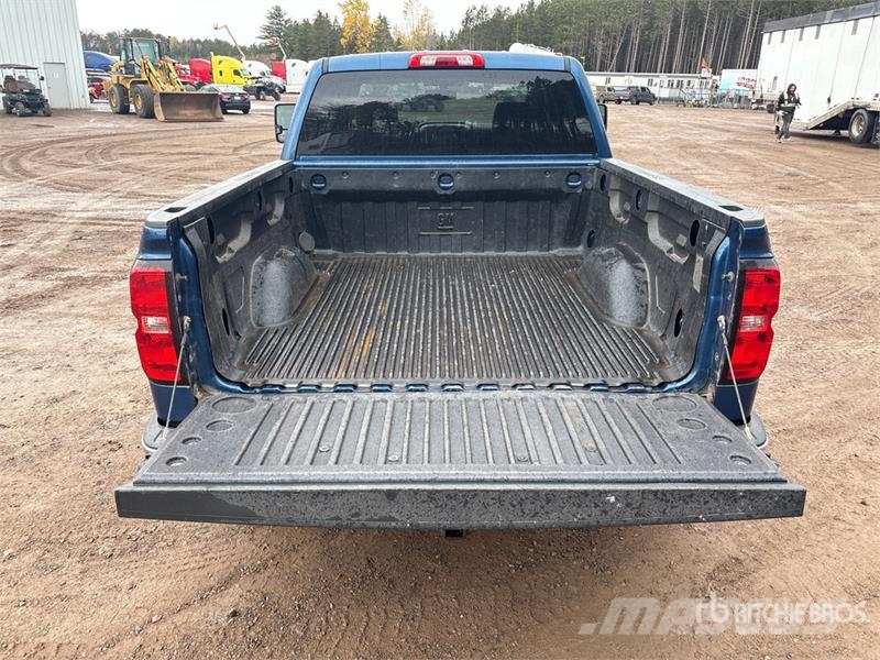 Chevrolet Silverado 1500 LT 4x4 Crew Cab Pickup Ostalo