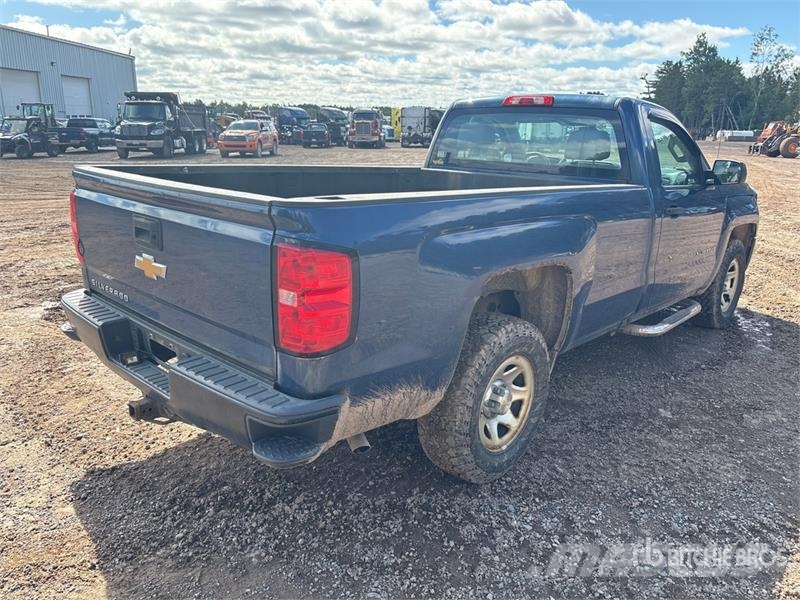 Chevrolet Silverado 1500 4x2 Pickup Iné