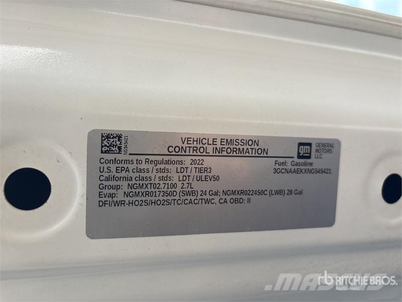 Chevrolet Silverado 1500 4x2 Pickup Outro