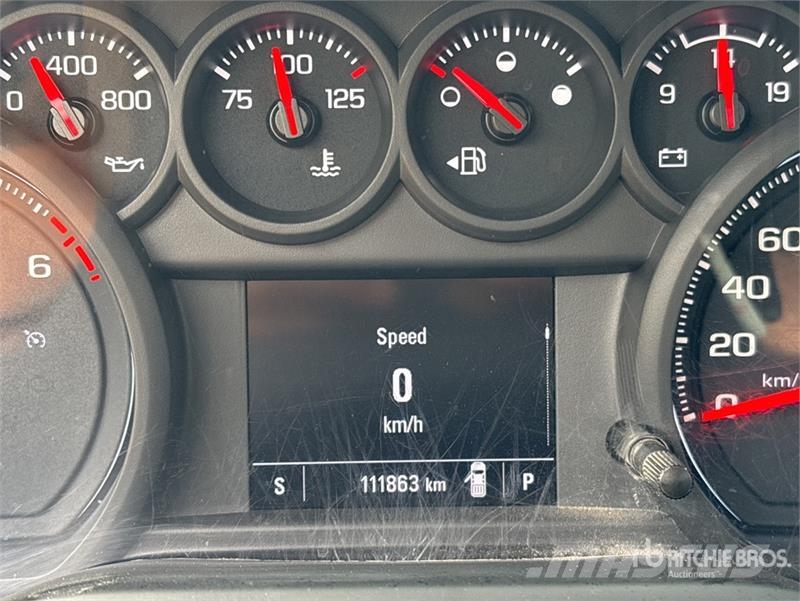 Chevrolet Silverado 1500 4x2 Pickup Outro