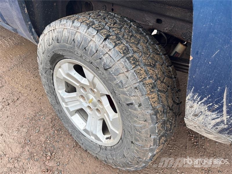 Chevrolet Silverado 1500 LT 4x4 Crew Cab Pickup Ostalo