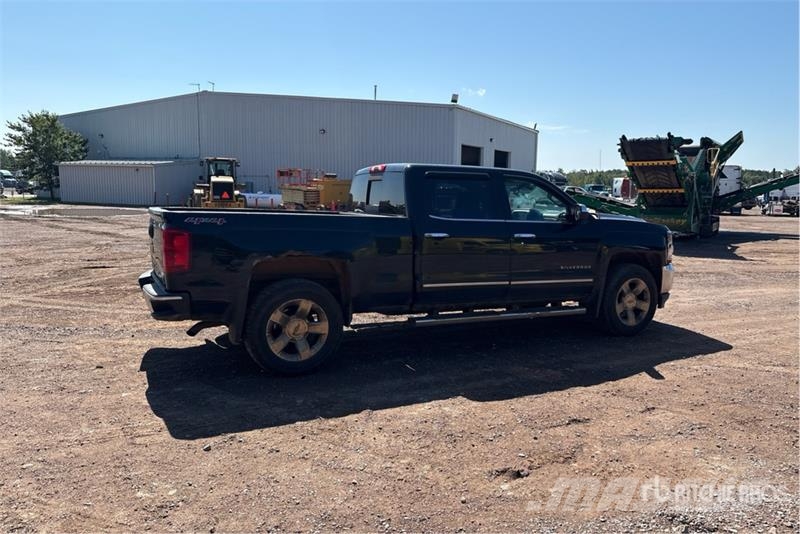 Chevrolet Silverado 1500 Outro