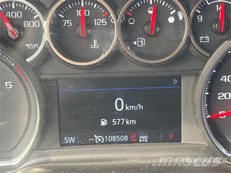 Chevrolet Silverado 2500 HD 4x4 Crew Cab Pickup Otras furgonetas
