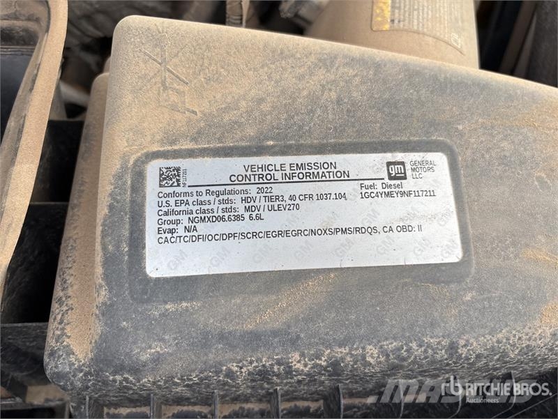 Chevrolet Silverado 2500 HD 4x4 Crew Cab Pickup Otras furgonetas