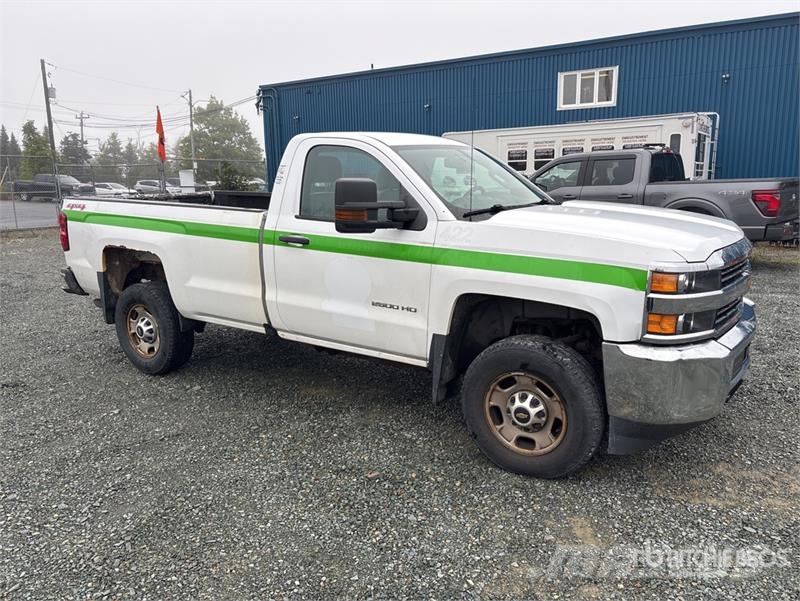 Chevrolet Silverado 2500 HD 4x4 Pickup 其他