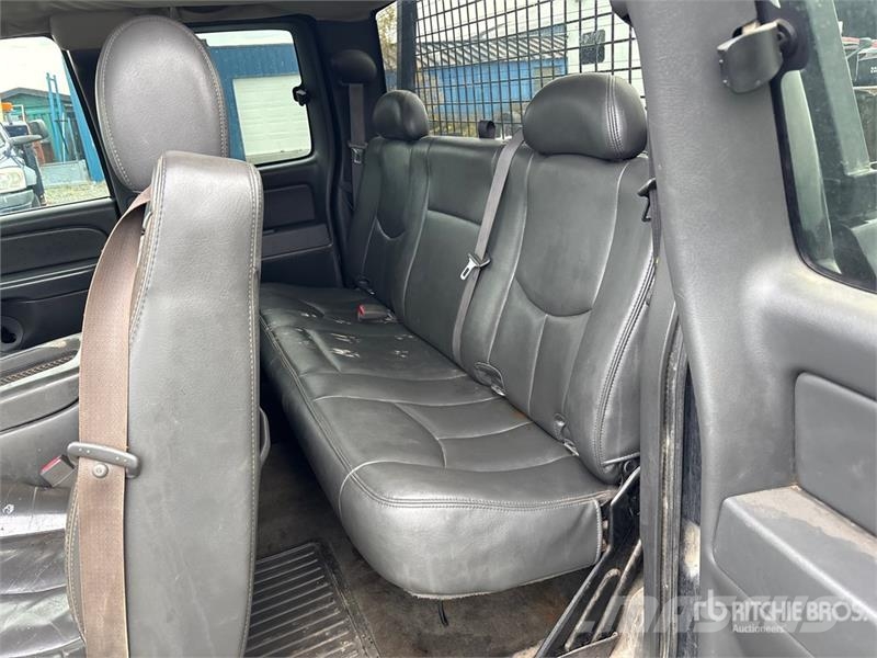 Chevrolet Silverado 2500 4x4 Extended Cab Pickup Ostalo