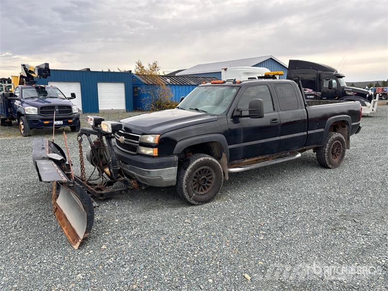 Chevrolet Silverado 2500 4x4 Extended Cab Pickup Ostalo