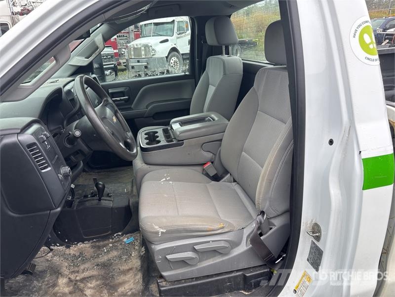 Chevrolet Silverado 2500 HD 4x4 Pickup 其他