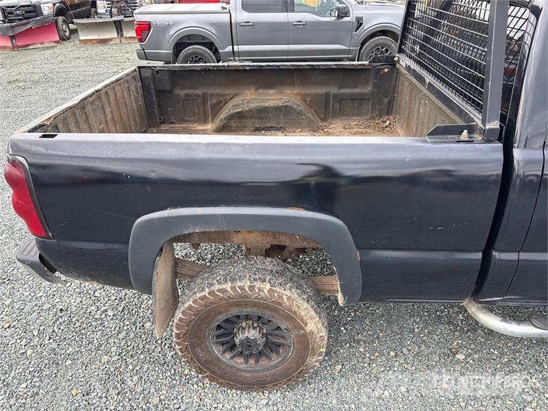 Chevrolet Silverado 2500 4x4 Extended Cab Pickup Ostalo