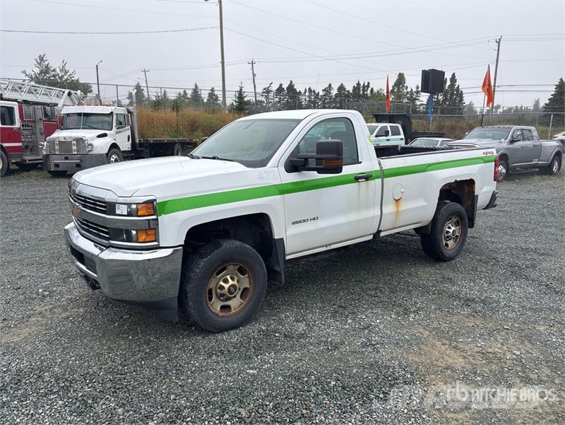 Chevrolet Silverado 2500 HD 4x4 Pickup 其他