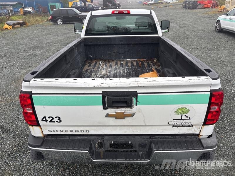 Chevrolet Silverado 2500 HD 4x4 Pickup 其他