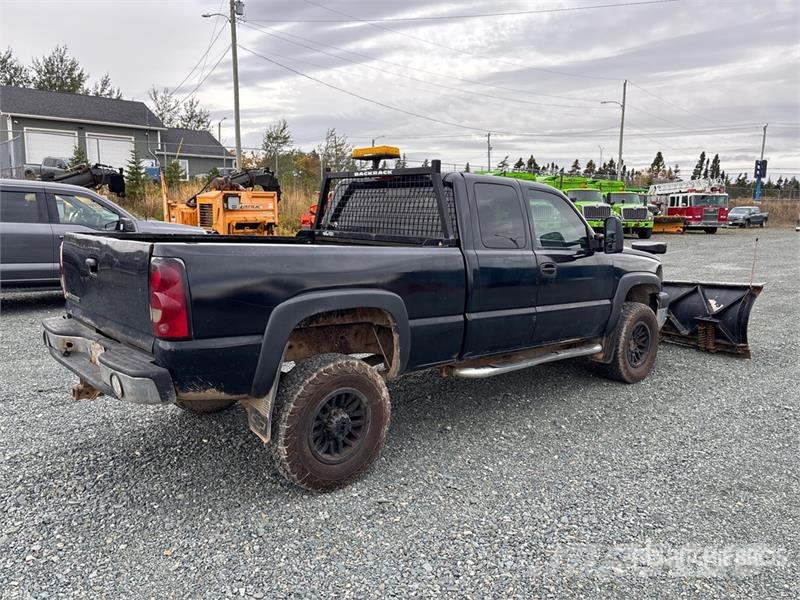 Chevrolet Silverado 2500 4x4 Extended Cab Pickup Ostalo