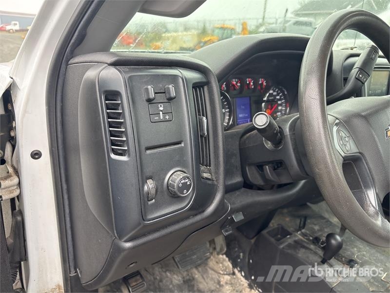 Chevrolet Silverado 2500 HD 4x4 Pickup 其他