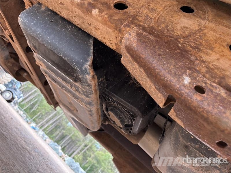Chevrolet Silverado 2500 HD 4x4 Crew Cab Pickup Otras furgonetas