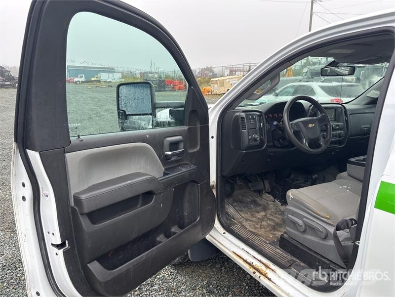 Chevrolet Silverado 2500 HD 4x4 Pickup 其他