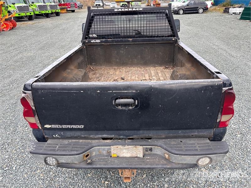 Chevrolet Silverado 2500 4x4 Extended Cab Pickup Ostalo