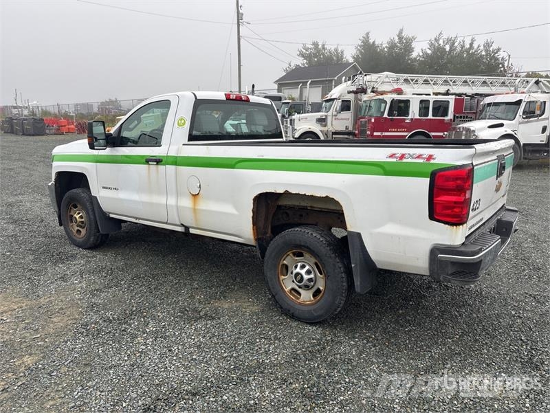 Chevrolet Silverado 2500 HD 4x4 Pickup 其他