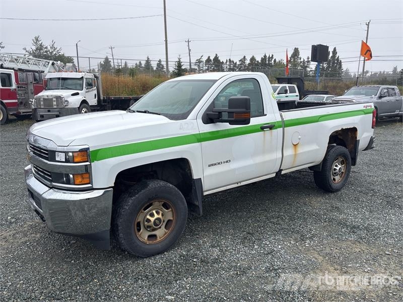 Chevrolet Silverado 2500 HD 4x4 Pickup 其他