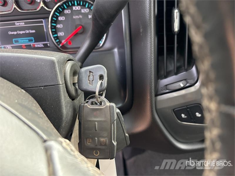 Chevrolet Silverado 3500HD Z71 4x4 Crew Cab Pickup Andre