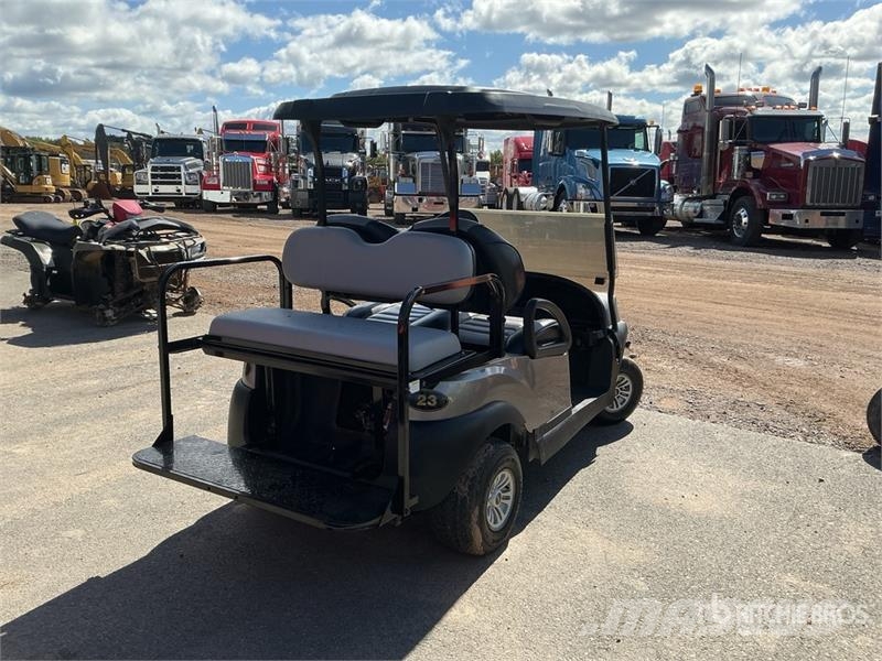 Club Car Golf Cart (Inoperable) Carritos de golf