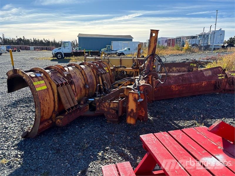 Craig 11 ft 2 Way Snow Plow - Fits Wheel Loader حراثات ونصول الجليد