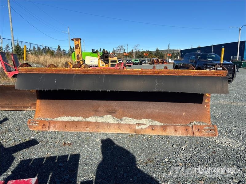 Craig 11 ft 2 Way Snow Plow - Fits Wheel Loader حراثات ونصول الجليد