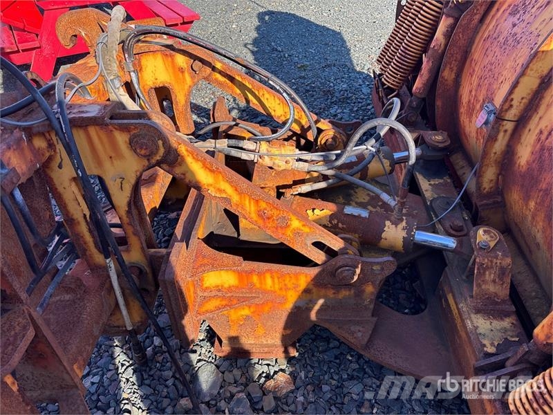Craig 11 ft 2 Way Snow Plow - Fits Wheel Loader حراثات ونصول الجليد