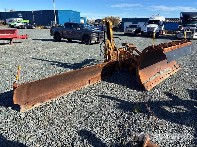 Craig 11 ft 2 Way Snow Plow - Fits Wheel Loader حراثات ونصول الجليد