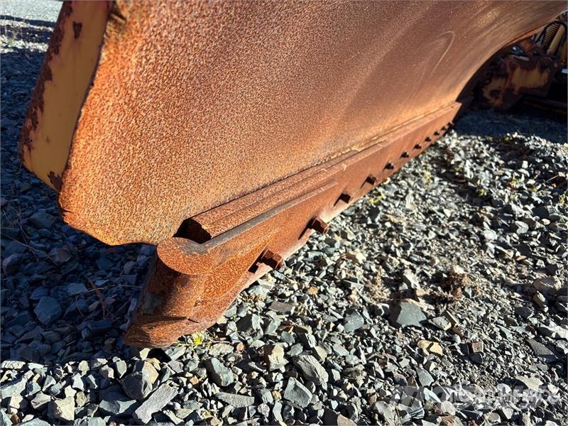 Craig 11 ft Snow Plow - Fits Wheel Loader حراثات ونصول الجليد