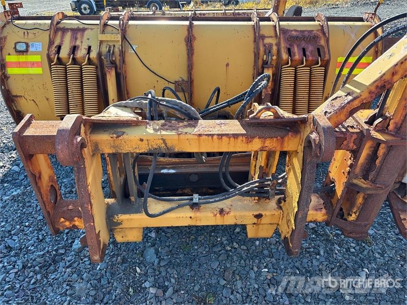 Craig 11 ft Snow Plow - Fits Wheel Loader حراثات ونصول الجليد