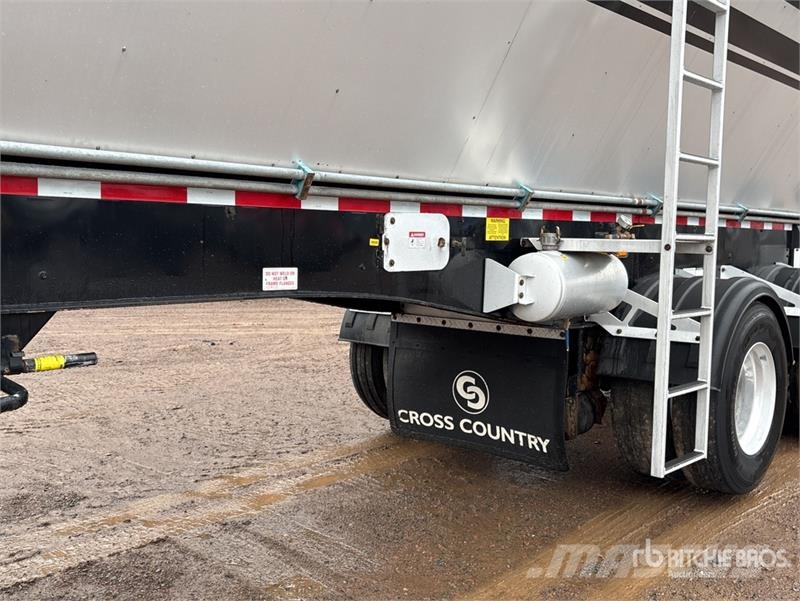 Cross Country 39 ft Tri/A Live Bottom Trailer Semi-remorques à plancher mobile