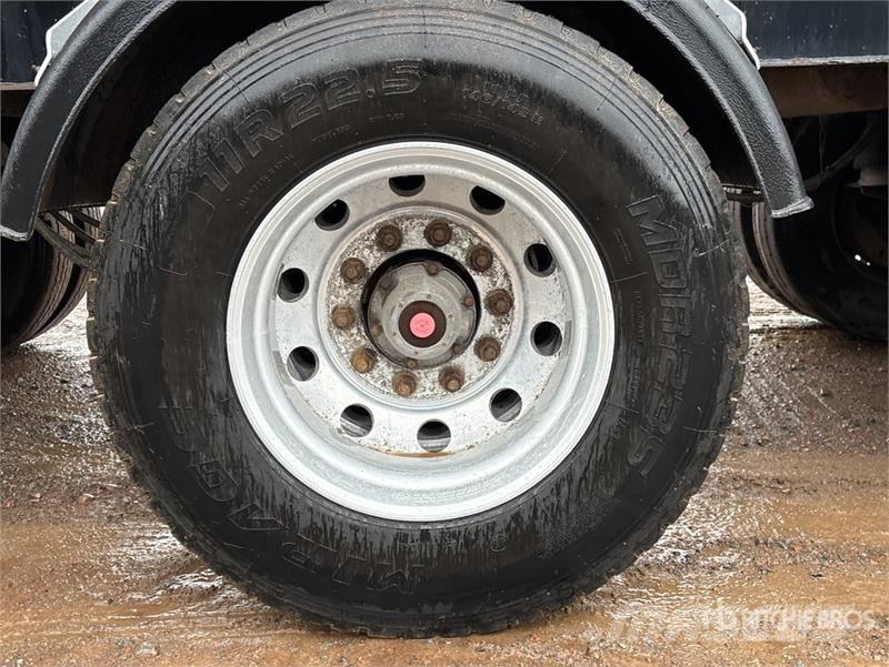 Cross Country 39 ft Tri/A Live Bottom Trailer Semi-remorques à plancher mobile