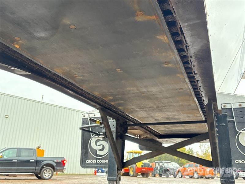 Cross Country 39 ft Tri/A Live Bottom Trailer Semi-remorques à plancher mobile