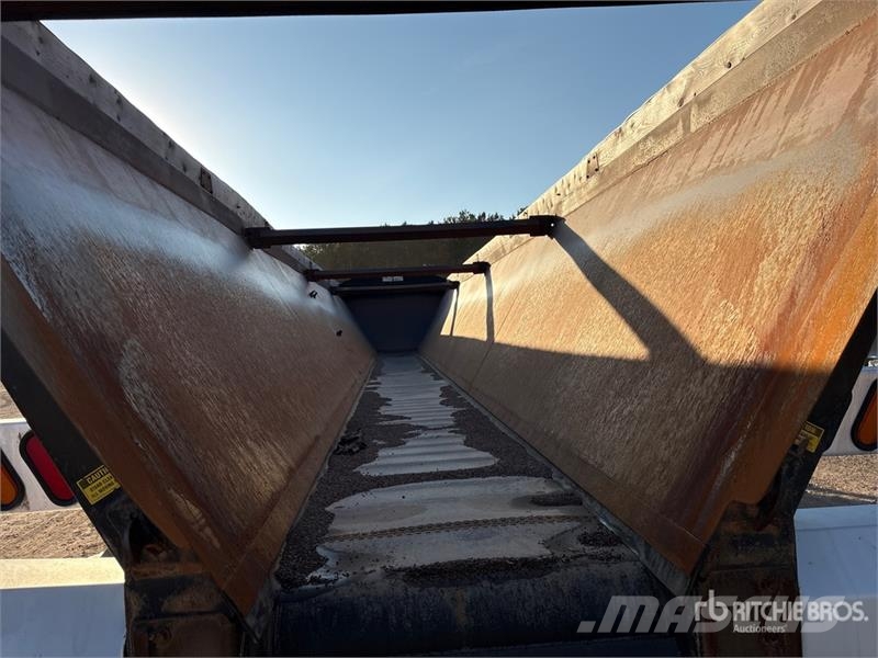 Cross Country 47 ft Quad/A Live Bottom Trailer 自装卸半拖车