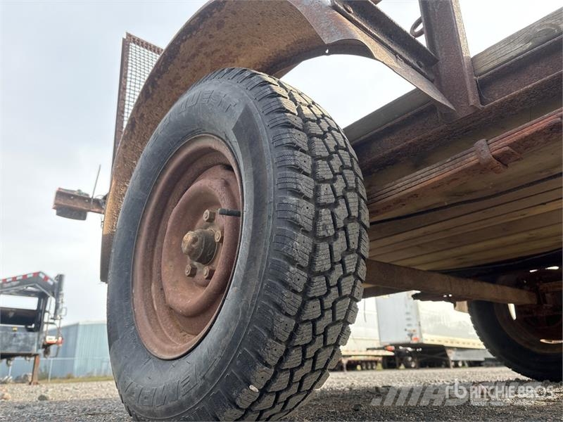 Custom 8 ft S/A Utility Trailer Altri rimorchi