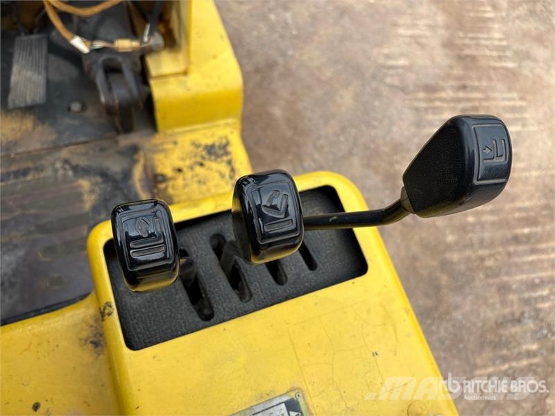 Daewoo G25S-2 شاحنات ذات رافعات شوكية - أخرى