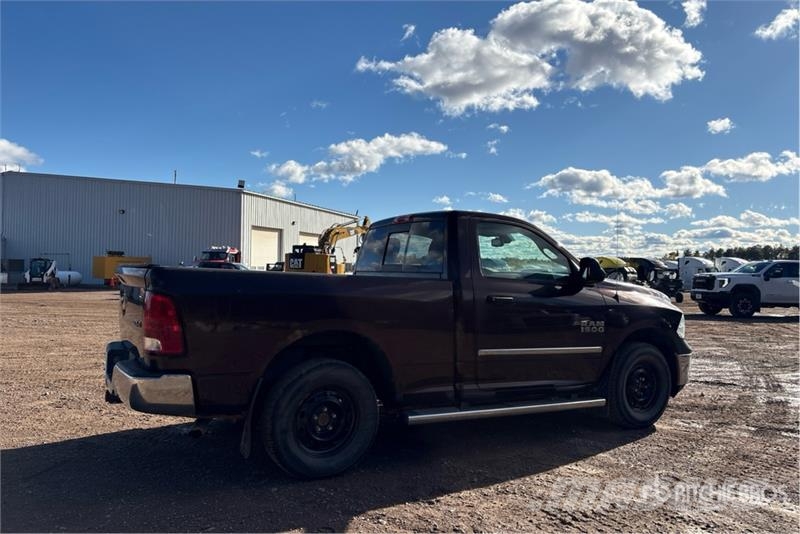 Dodge Ram 1500 أخرى