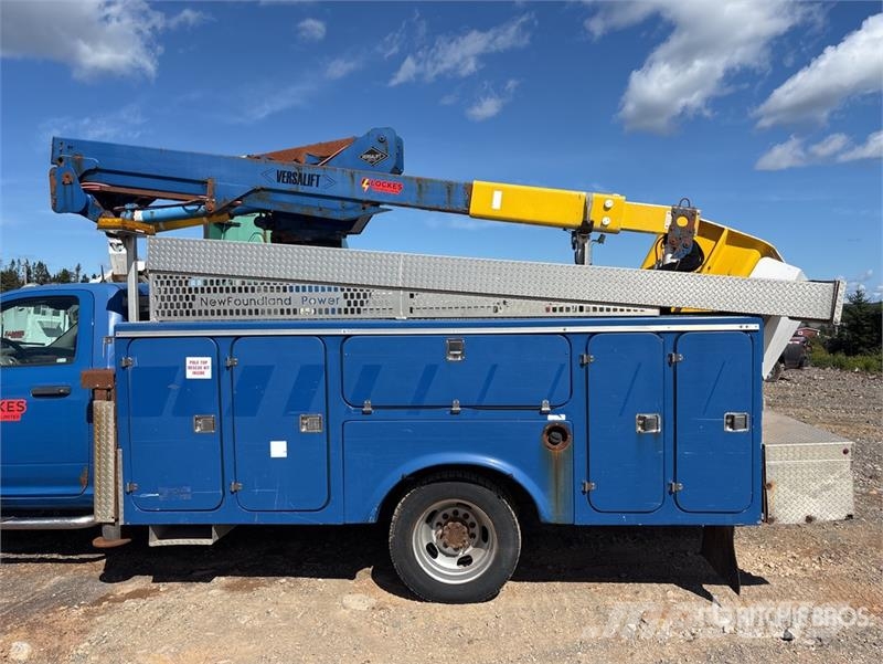 Dodge Versalift SST37 EIH 37 ft on Dodge 5500 4x2 Bucke Avtokošare