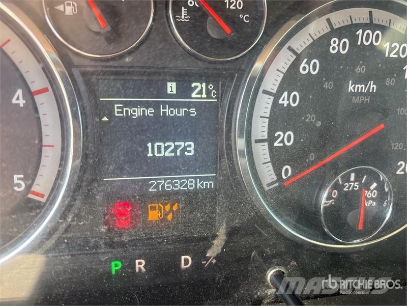 Dodge Versalift SST37 EIH 37 ft on Dodge 5500 4x2 Bucke Avtokošare