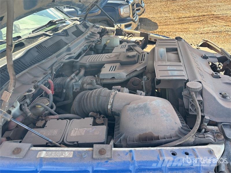 Dodge Versalift SST37 EIH 37 ft on Dodge 5500 4x2 Bucke Avtokošare