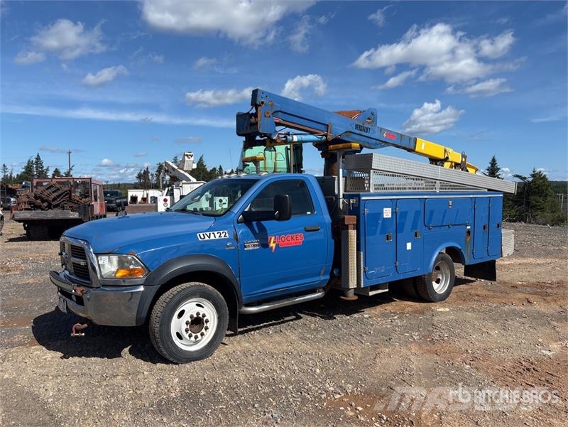 Dodge Versalift SST37 EIH 37 ft on Dodge 5500 4x2 Bucke Avtokošare