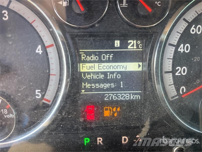Dodge Versalift SST37 EIH 37 ft on Dodge 5500 4x2 Bucke Avtokošare