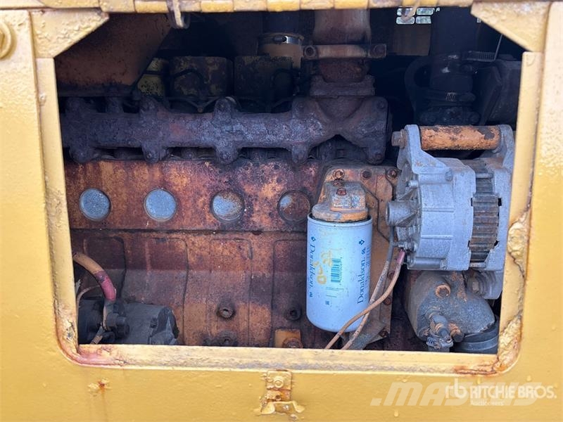 Dresser 515-13 Wheel Loader لوادر بعجل