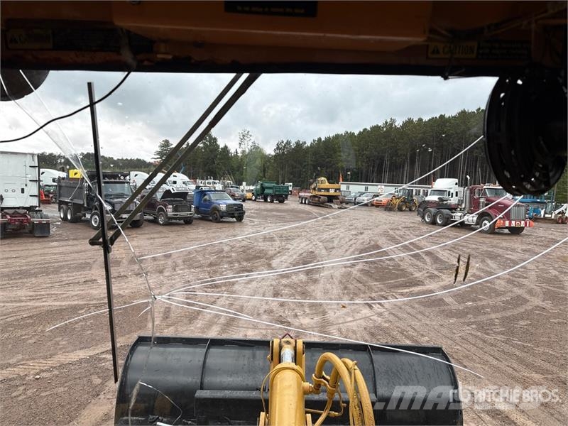 Dresser 515-13 Wheel Loader لوادر بعجل