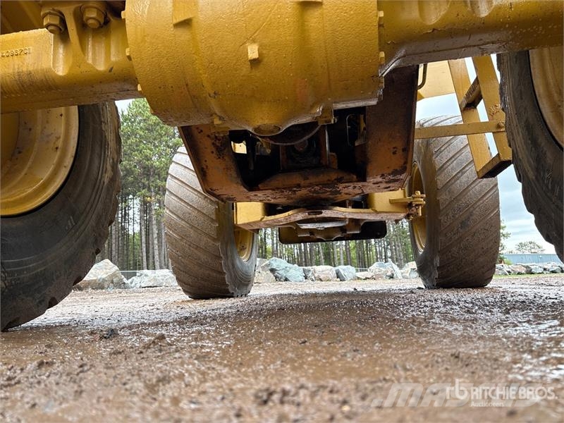Dresser 515-13 Wheel Loader لوادر بعجل