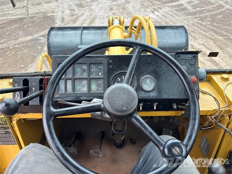 Dresser 515-13 Wheel Loader لوادر بعجل