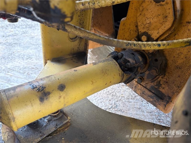 Dresser 515-13 Wheel Loader لوادر بعجل