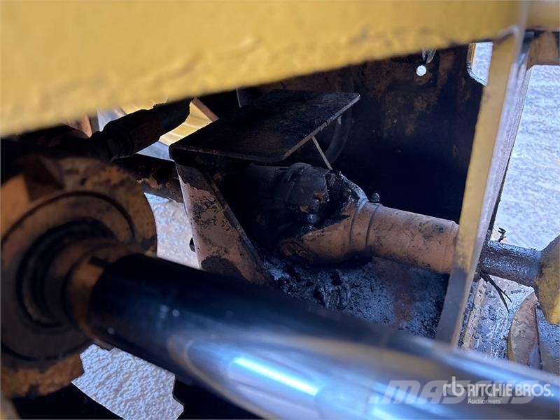 Dresser 515-13 Wheel Loader لوادر بعجل